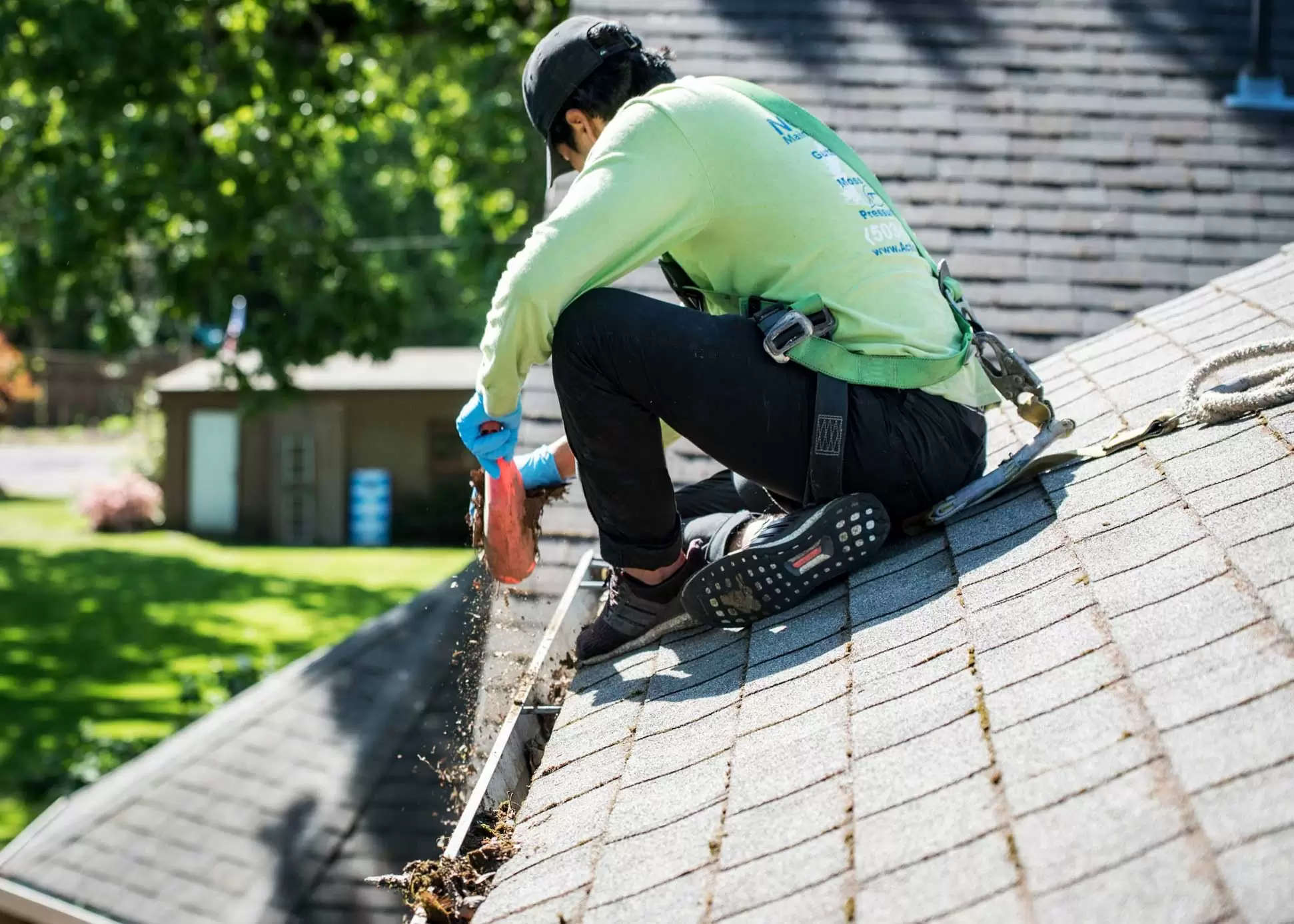 Risks of Avoiding Regular Gutter Cleaning in North Shore