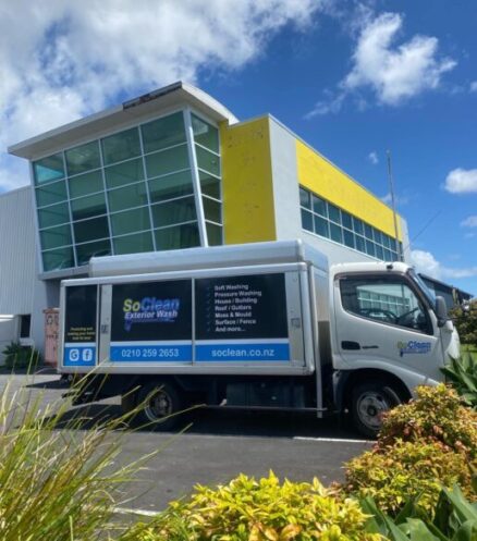 Commercial washing services Auckland covering building exteriors, windows, roofs and carparks